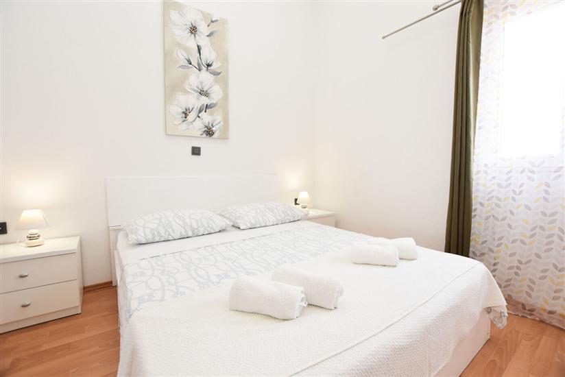 Apartment A2, for 5 persons