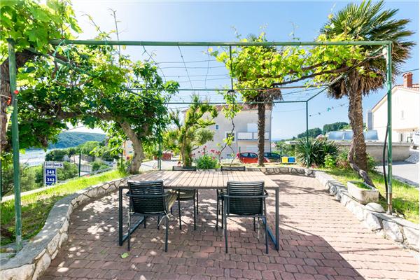 Apartment A1, for 5 persons