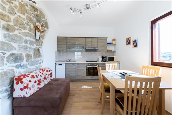 Apartment A1, for 5 persons