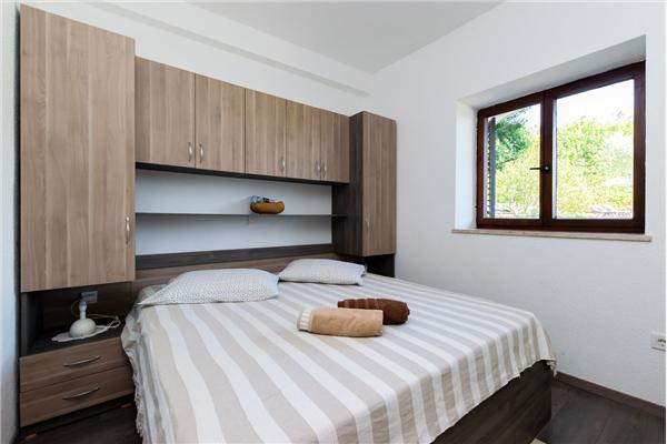 Apartment A1, for 5 persons