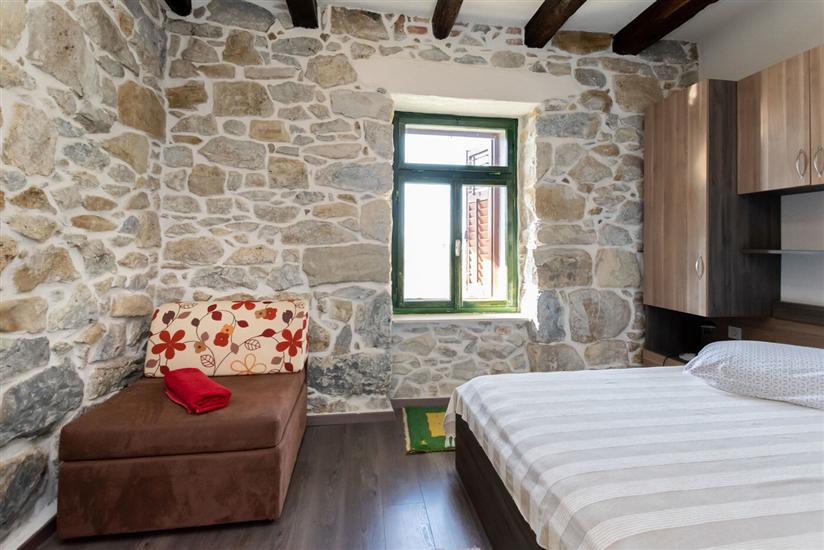 Apartment A1, for 5 persons