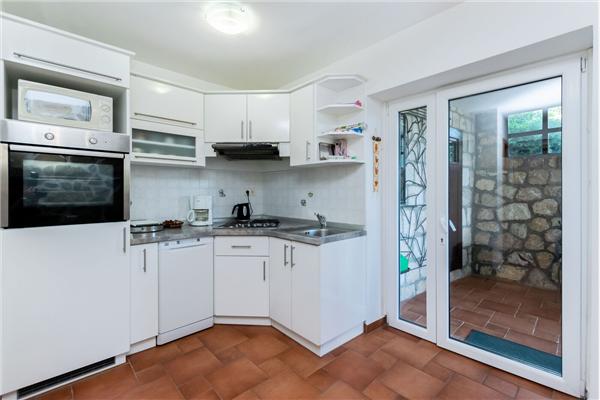 Apartment A2, for 5 persons