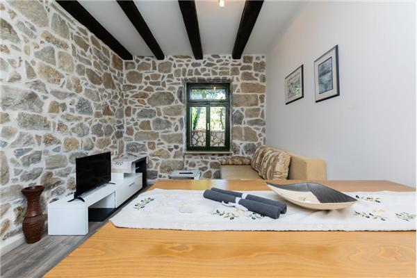 Apartment A2, for 5 persons