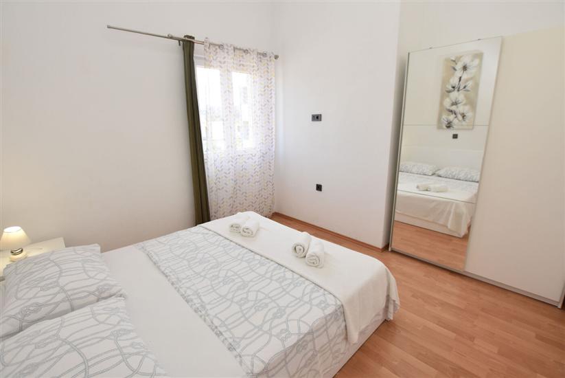 Apartment A2, for 5 persons
