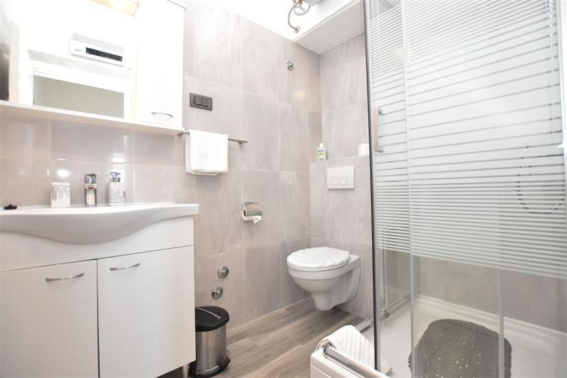 Apartment A2, for 5 persons