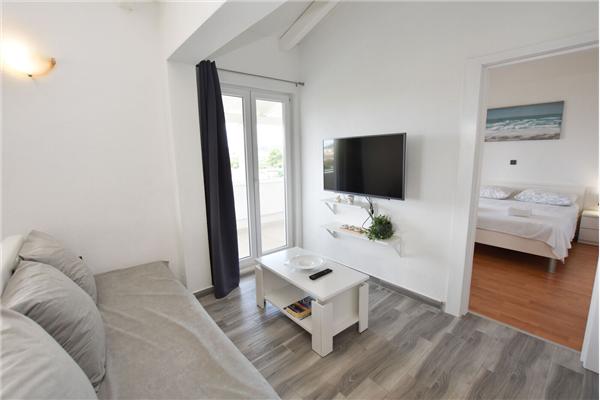 Apartment A2, for 5 persons