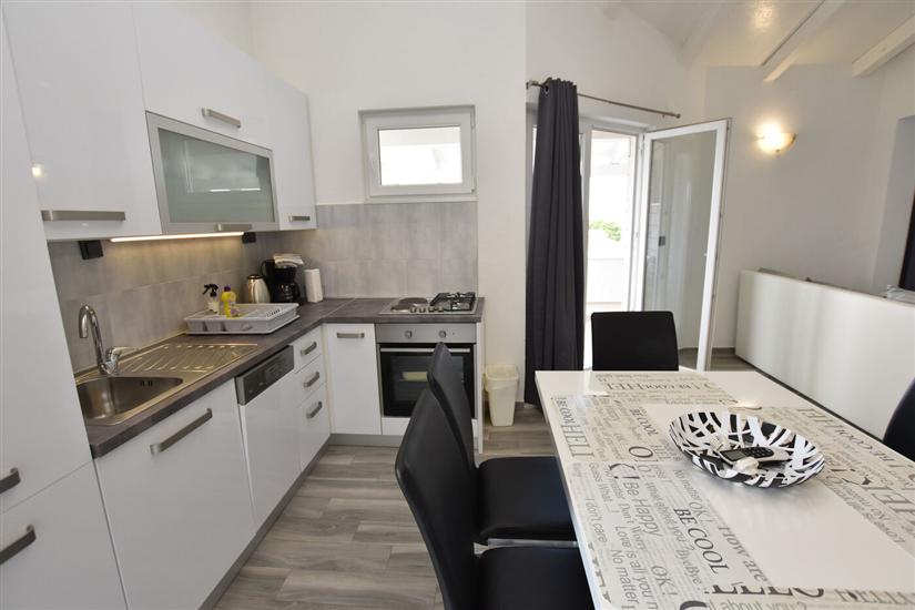 Apartment A2, for 5 persons