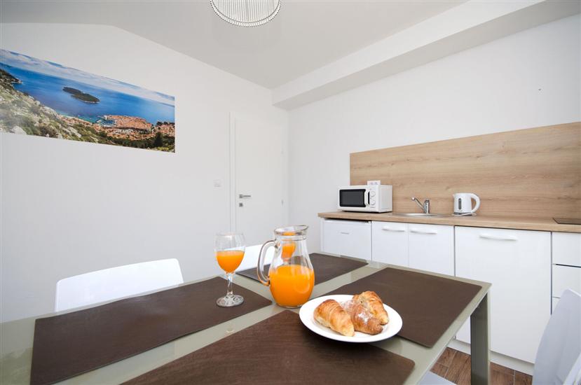 Apartment A4, for 4 persons