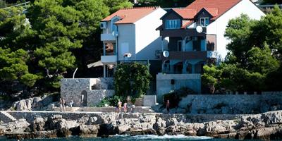 Apartments Gojka Bilo (Primosten), Size 35.00 m2, Airline distance to the sea 10 m