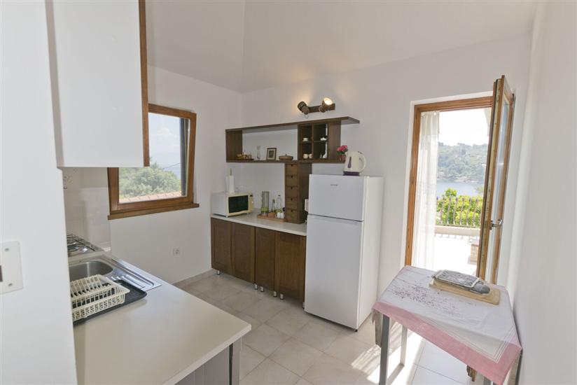 Apartment A1, for 5 persons