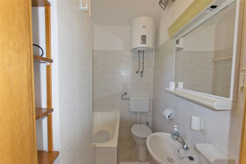 Apartment A1, for 5 persons