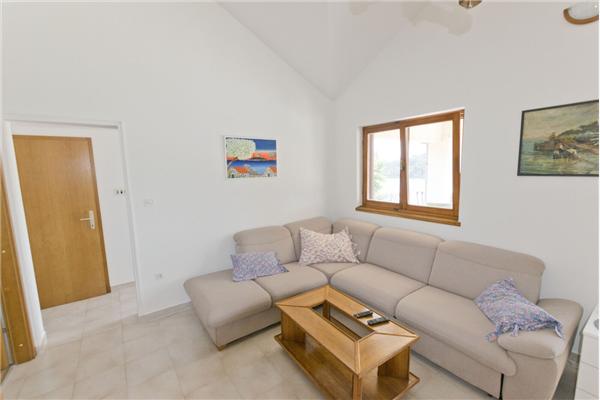 Apartment A1, for 5 persons