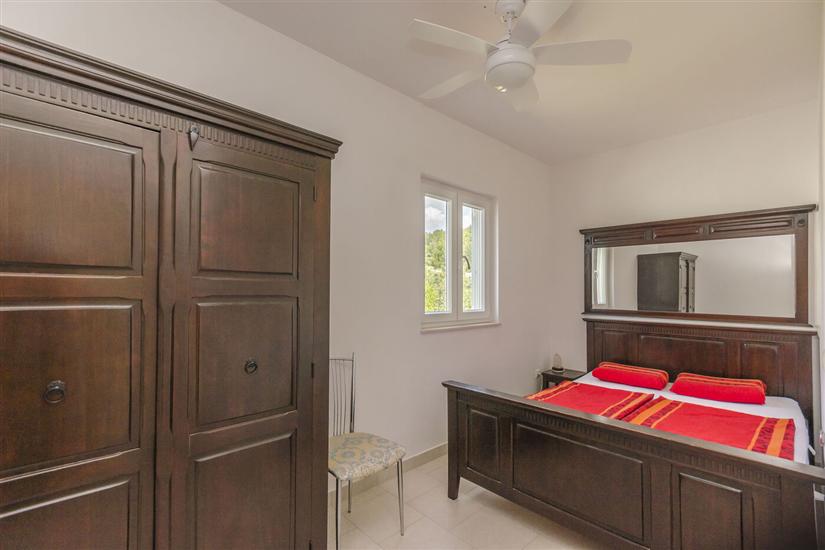 Apartment A1, for 8 persons