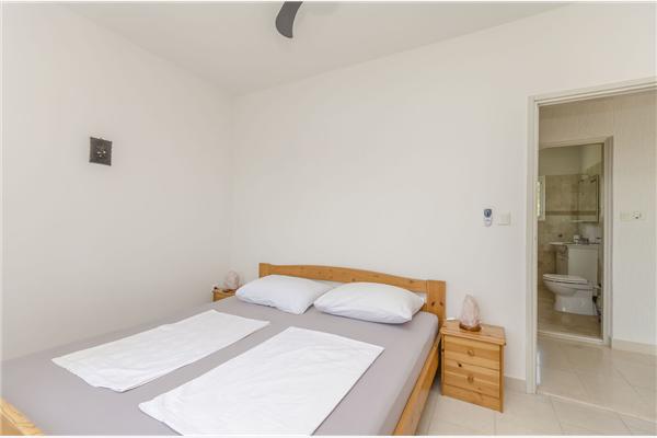 Apartment A1, for 8 persons