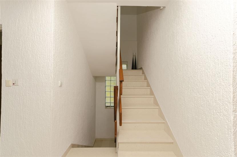 Apartment A1, for 8 persons