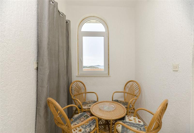 Apartment A1, for 8 persons