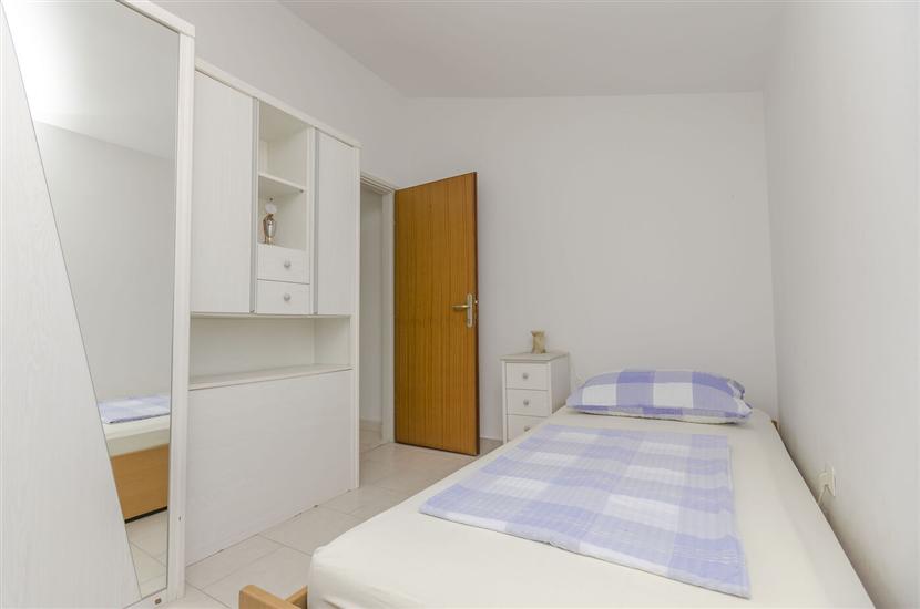 Apartment A1, for 8 persons