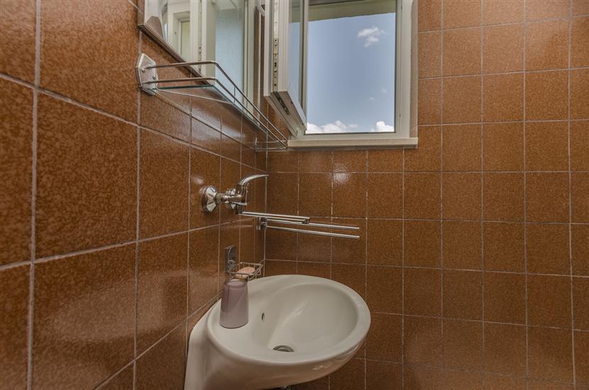 Apartment A1, for 8 persons