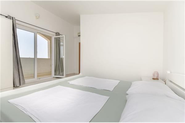 Apartment A1, for 8 persons