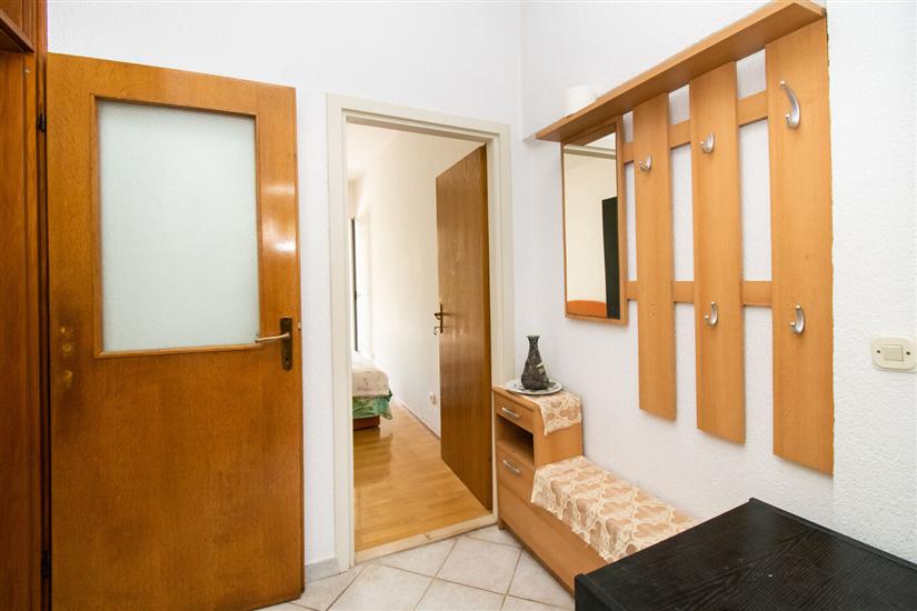 Apartment A1, for 5 persons