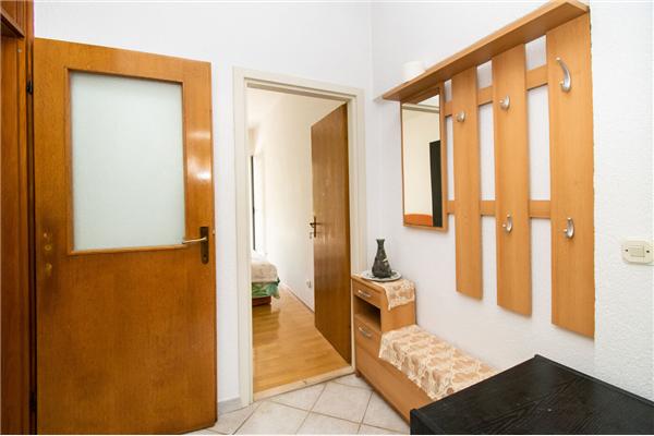 Apartment A1, for 5 persons