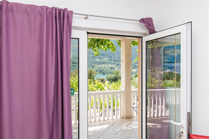 Apartment A1, for 5 persons