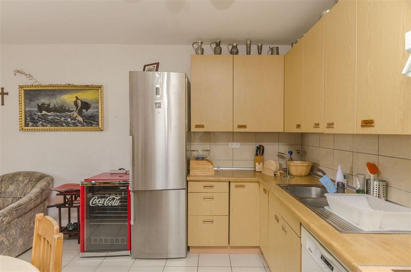 Apartment A1, for 8 persons