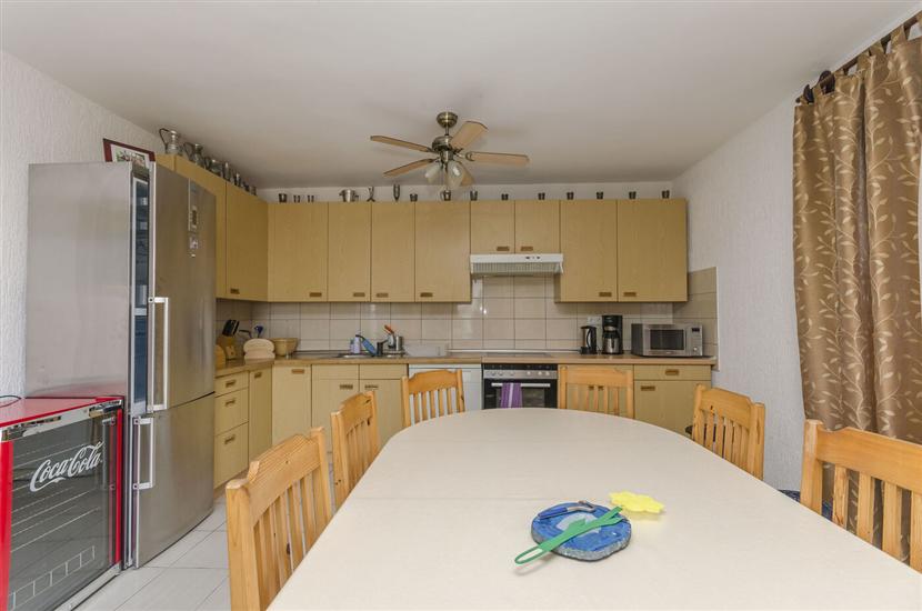 Apartment A1, for 8 persons