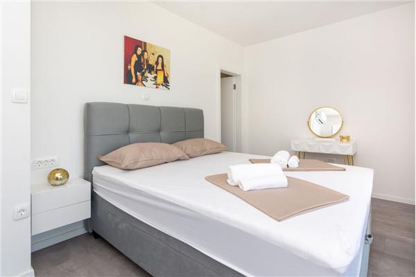 Apartment A1, for 8 persons