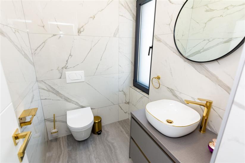 Apartment A1, for 8 persons