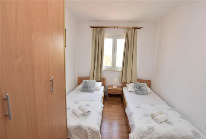 Apartment A3, for 5 persons