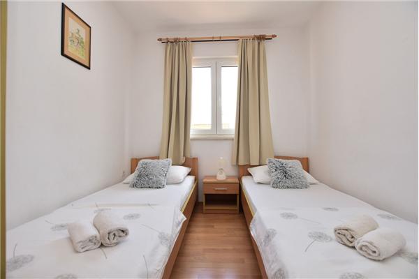 Apartment A3, for 5 persons
