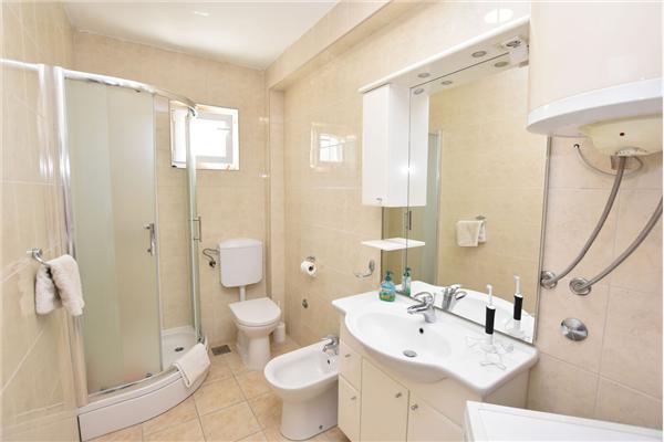 Apartment A3, for 5 persons