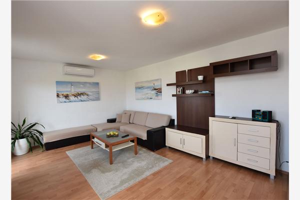 Apartment A3, for 5 persons