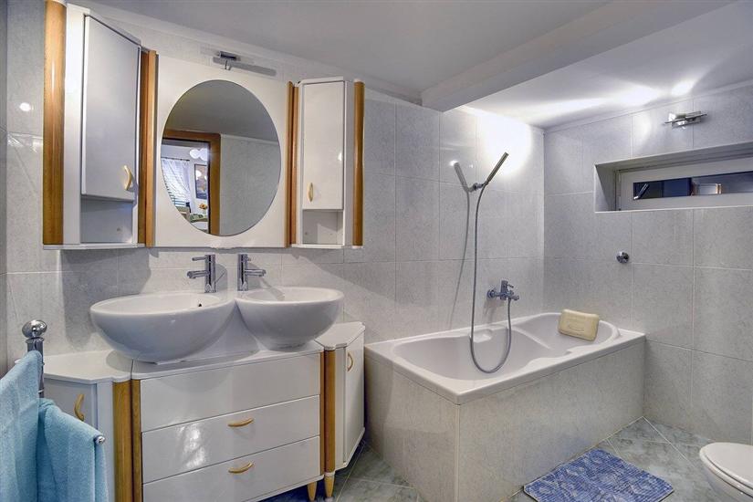 House K1, for 9 persons