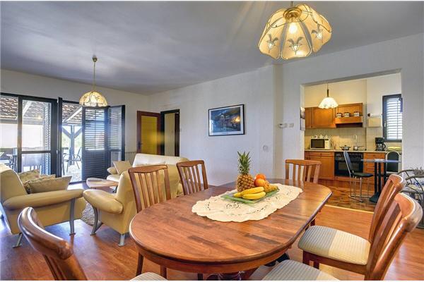 House K1, for 9 persons