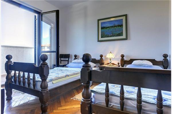 House K1, for 9 persons