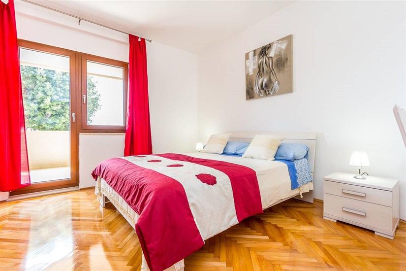 Apartment A2, for 5 persons