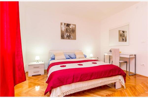 Apartment A2, for 5 persons
