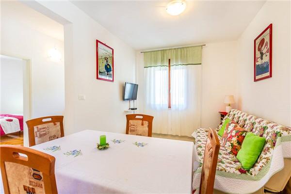 Apartment A2, for 5 persons