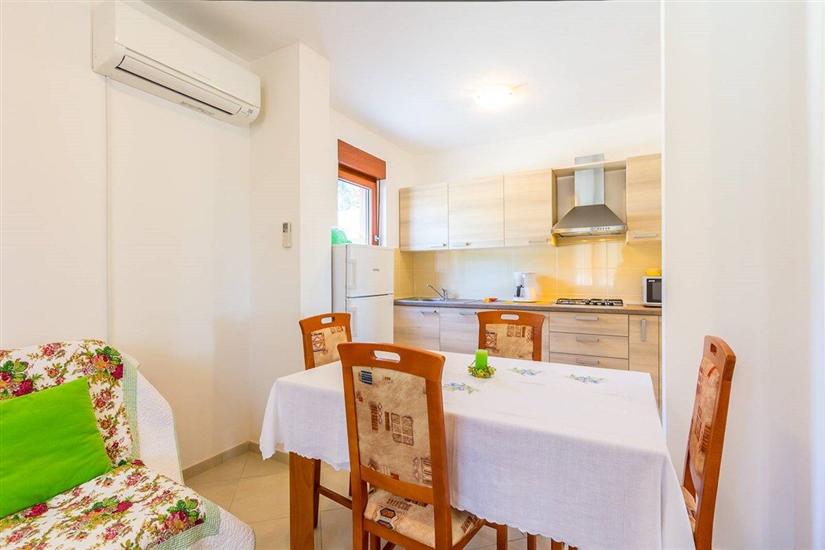 Apartment A2, for 5 persons