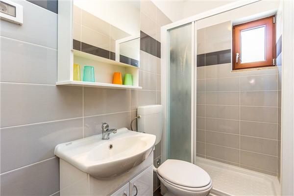 Apartment A2, for 5 persons