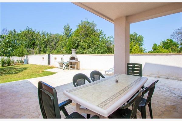 Apartment A2, for 5 persons