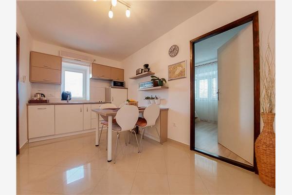 Apartment A1, for 4 persons