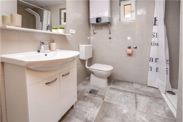 Apartment A1, for 5 persons