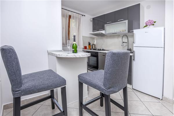 Apartment A1, for 5 persons