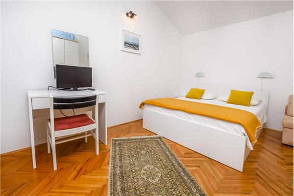 Apartment A4, for 3 persons