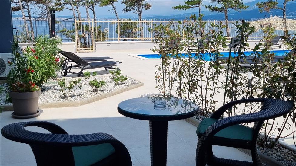 Room A5, for 2 persons