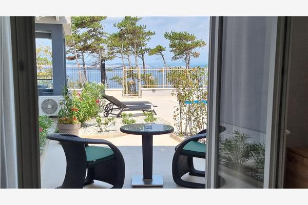 Room A5, for 2 persons