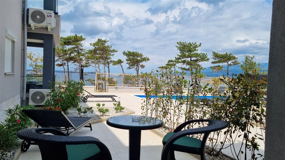 Room A5, for 2 persons